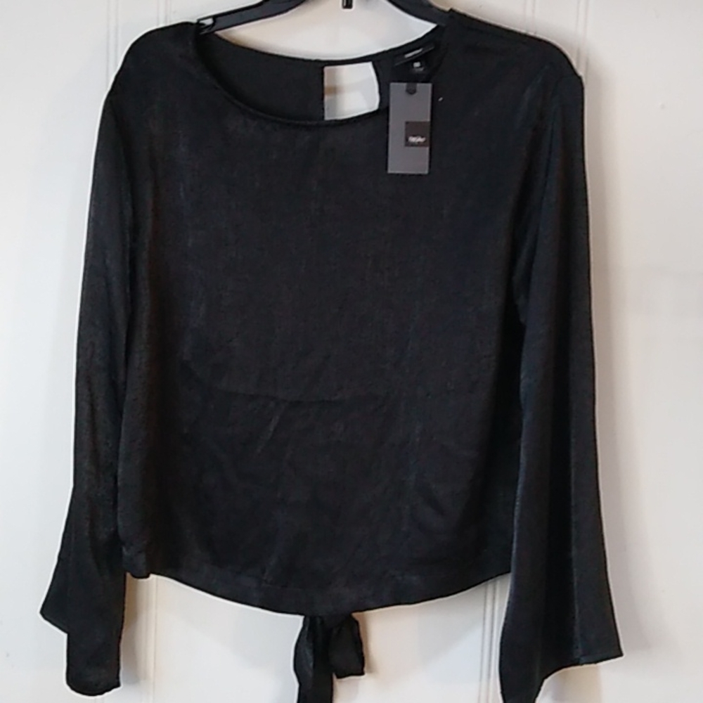 Massimo Black Crop Long Sleeve Open back with bow closure in backTop
